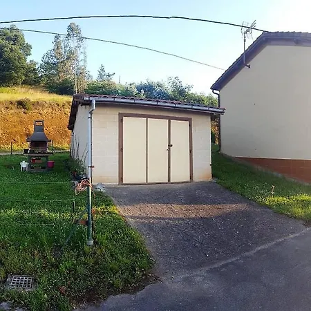 Casa Con Jardin Con Estupendas Vistas *